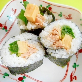 ツナと卵三つ葉の巻き寿司